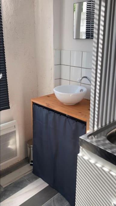 Studio Au Centre De Quimper Rdc Apartment Ngoại thất bức ảnh